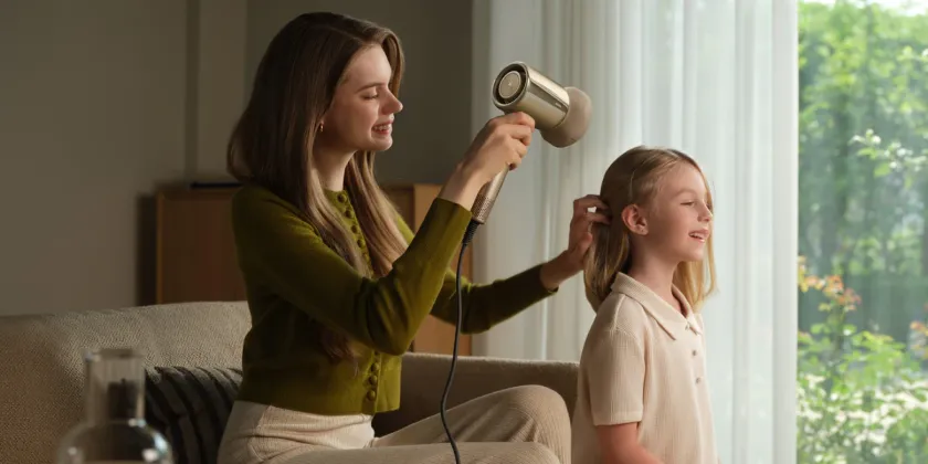 MOVA Shine 20 Srebrna – recenzja inteligentnej suszarki do włosów z technologią przyszłości.