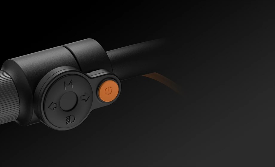 Manetka i przycisk sterowania w Xiaomi Electric Scooter 6 Max